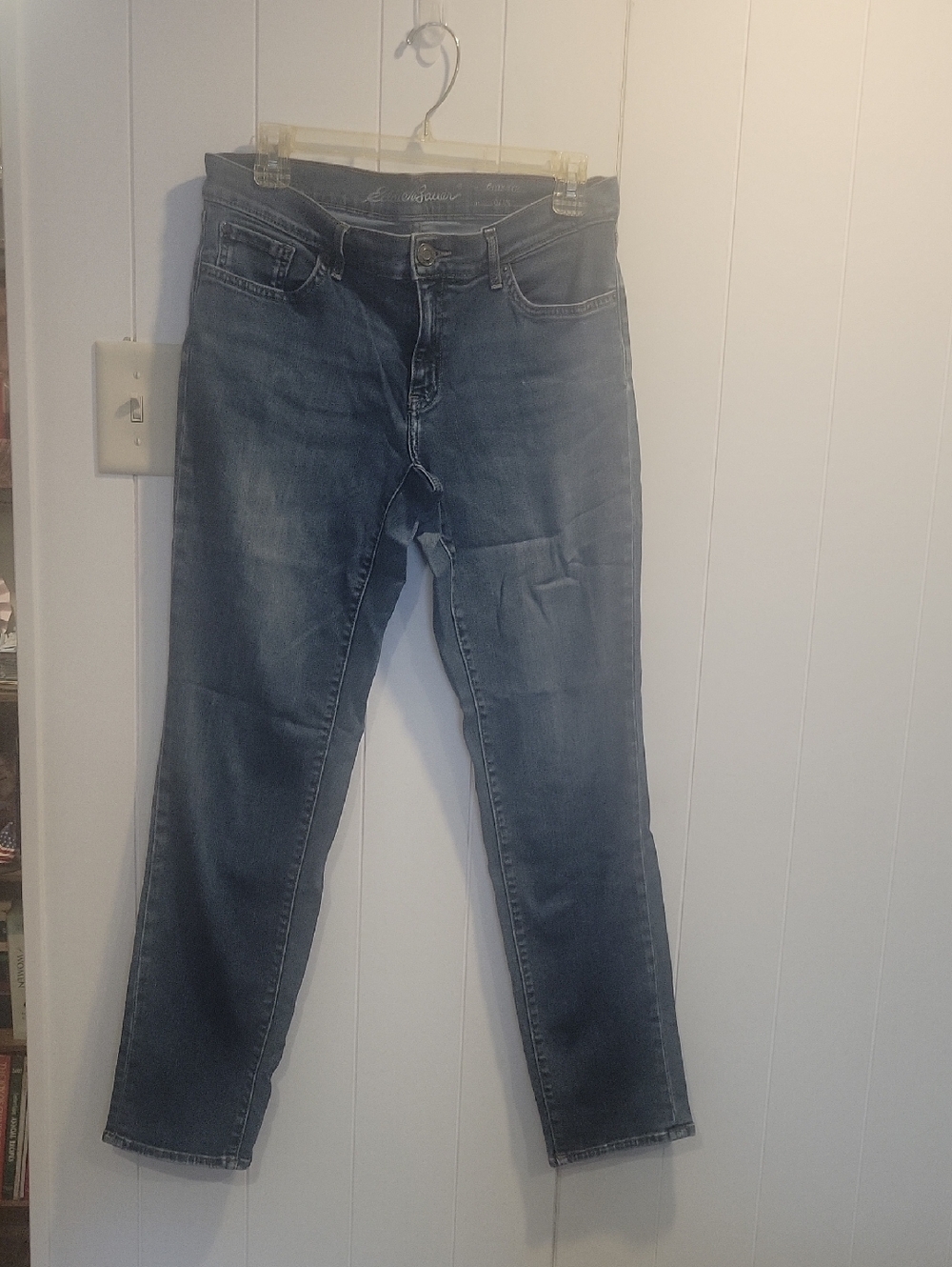 Eddie Bauer Boyfriend Slim Leg Ladies Jeans - Picture 1 of 3